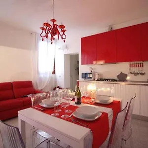 https://ca-fiordaliso.hotelslidodijesolo.com