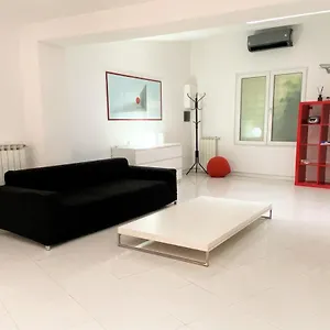 https://vatican-modern-designer-loft.it-romehotels.com